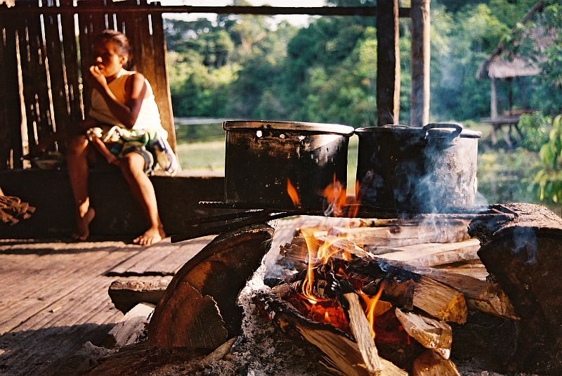 Laura i Astronom-126.JPG - Mniam. Miałby chłop robotę w dobrej restauracji gdyby tylko chciał. (Zdjęcie: Laura i Astronom)